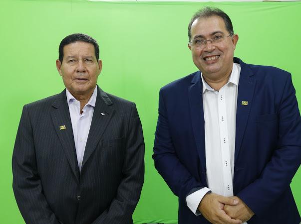 Mourão e Adeilson Bezerra