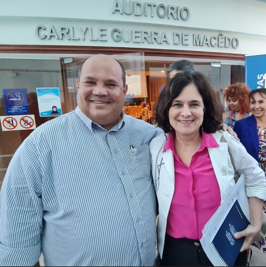 Secretário de Estado da Saúde, médico Gustavo Pontes, ao lado da Ministra da Saúde, cientista Nísia Trindade: um bom entrosamento que beneficia a população alagoana